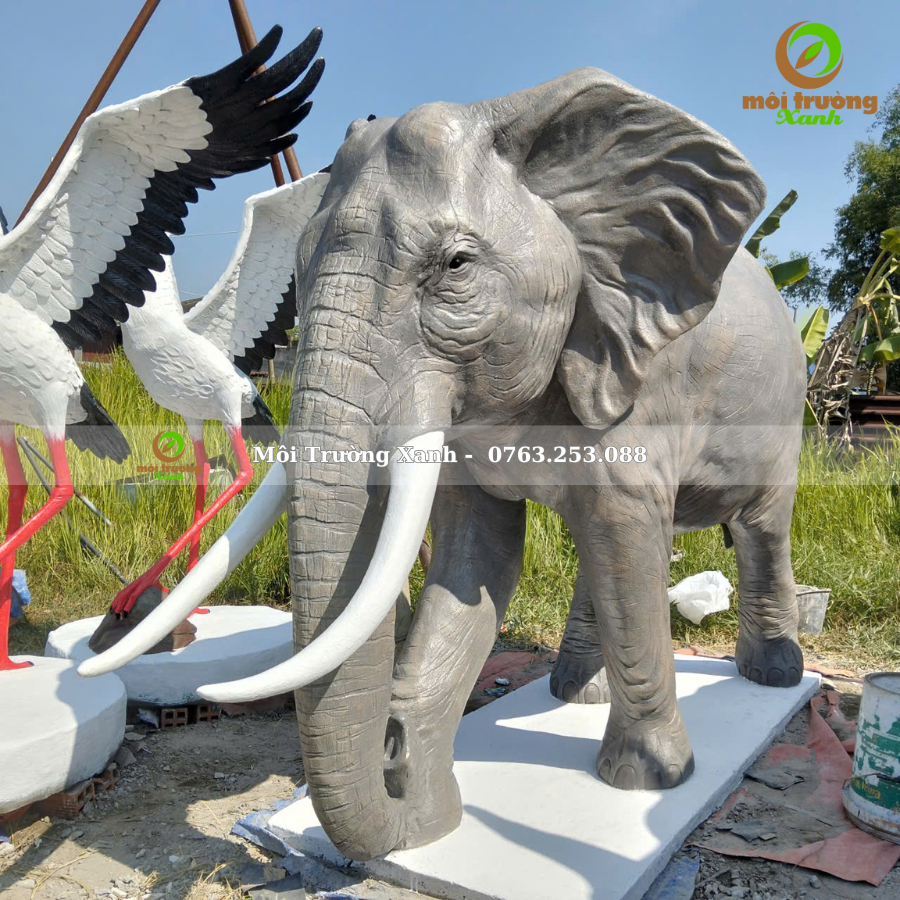 tượng voi xi măng